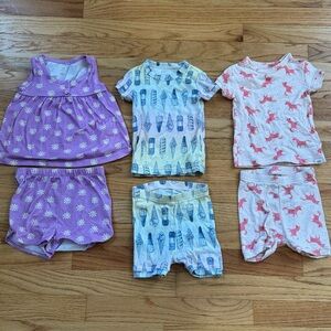 Lot of 3 girls pajamas - GAP 12-18 months